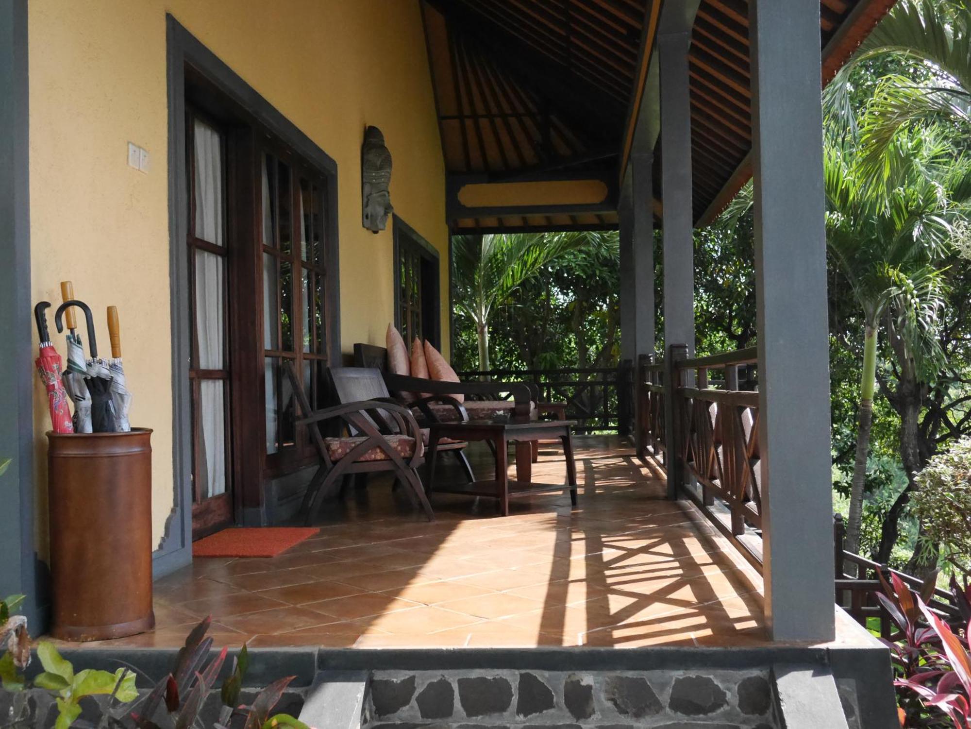 Puri Mangga Sea View Resort And Spa Lovina Esterno foto
