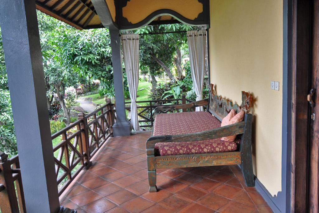 Puri Mangga Sea View Resort And Spa Lovina Esterno foto