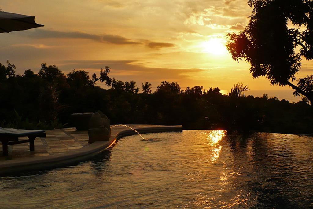 Puri Mangga Sea View Resort And Spa Lovina Esterno foto